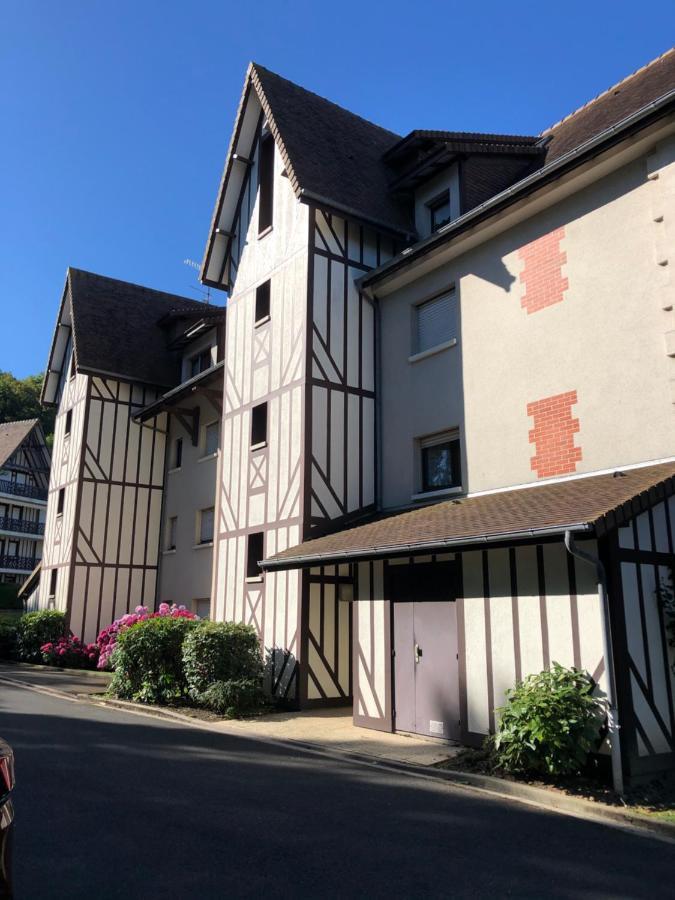 Studio En Rez De Jardin -"Le Petit Nid" A Trouville エクステリア 写真