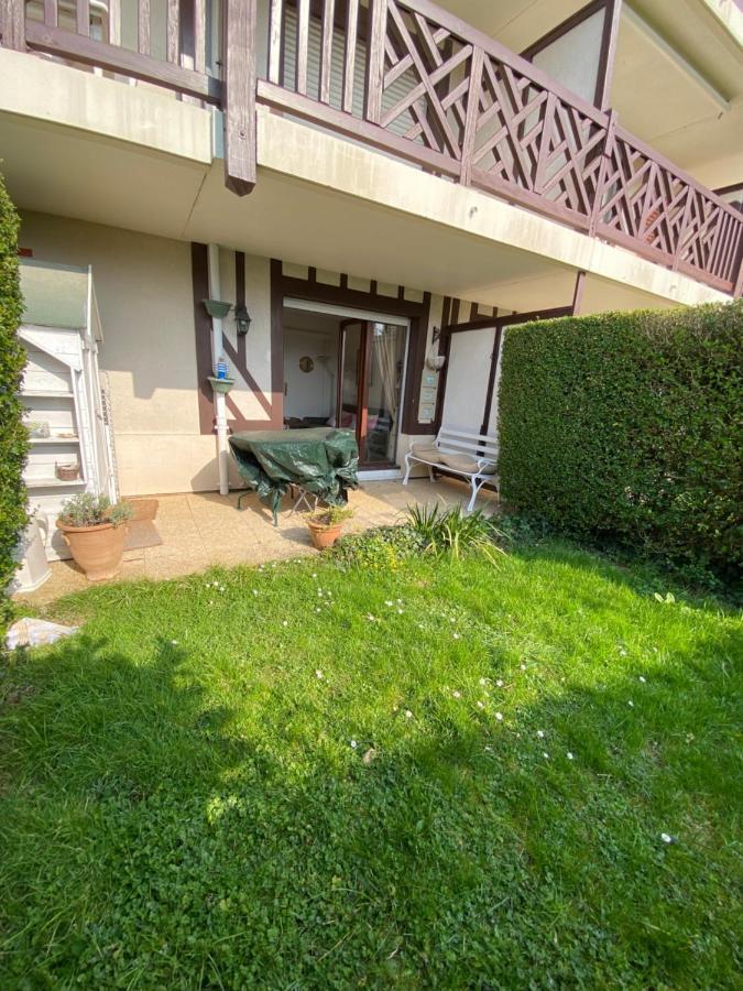Studio En Rez De Jardin -"Le Petit Nid" A Trouville エクステリア 写真